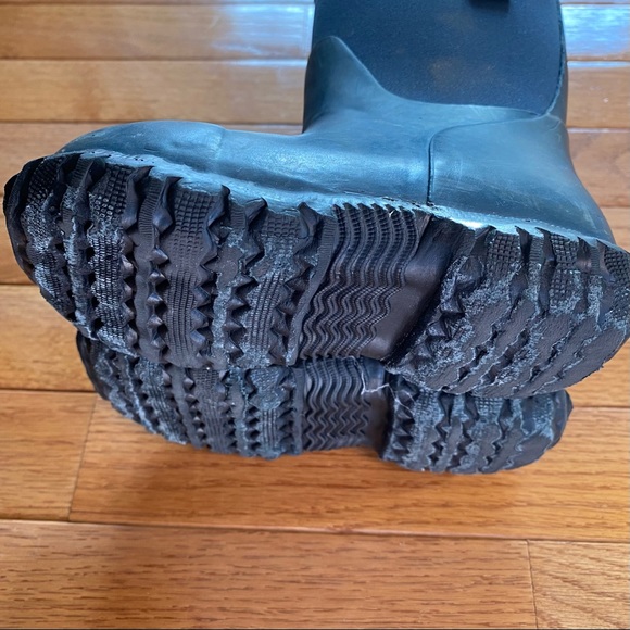 Like New! Little Kid/Toddler Bogs York Insulated Rain Boots, Navy, Size 8 - Picture 4 of 5